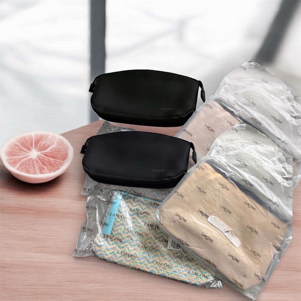 New Lancôme Zipper makeup bag. Multiuser